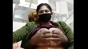 Indian Bhabhi fat chest
