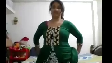 Chubby Tits Bhabhi Showing Boobs on cam