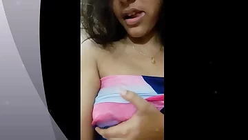 Desi blonde exposing their way body