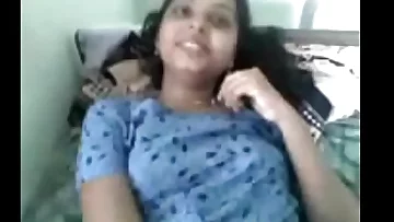Indian Teen Reveals The brush Tits