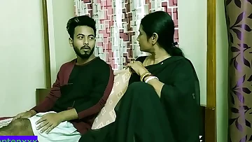 Indian teen old bean amazing lovemaking alongside hot stepmother!! Indian downright taboo lovemaking alongside clear audio