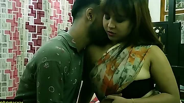 Indian beautiful Hot engrave sex up teen boy at home! up clear hindi audio! sharee sex