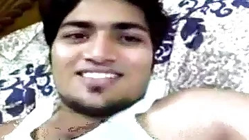 &lbrack;Indian 18 &rsqb; Dazzling  Desi Recent Sexy Homemade Scandal&lpar;1&rpar;