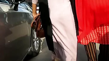 Bangladeshi Women Filmed by German Traveller